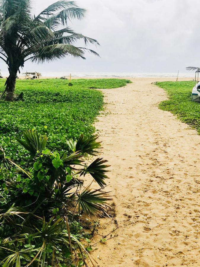 Sea Beach Resort Negombo Exterior foto